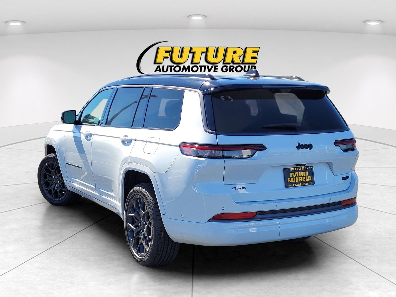 New 2026 Jeep Grand Cherokee L Summit w/ Obsidian Package AWD/4WD image 5