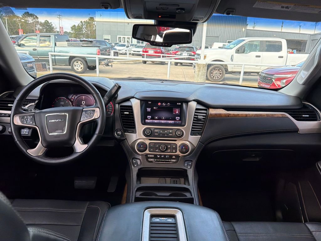 Used 2015 GMC Yukon Denali w/ Premium Package image 14