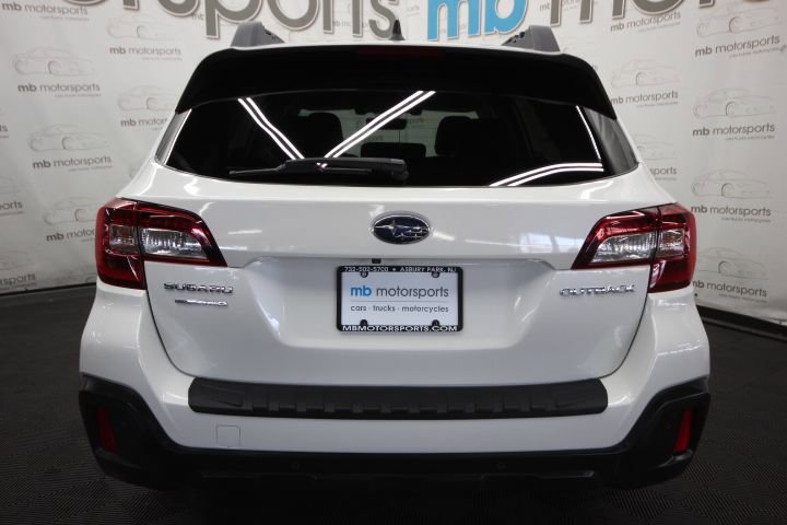 Used 2018 Subaru Outback 2.5i Limited image 5