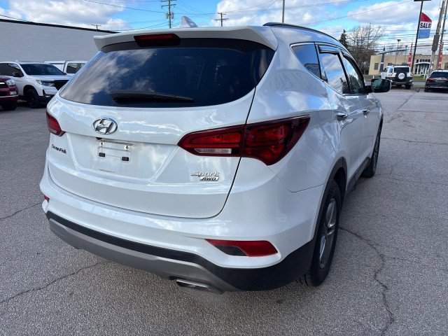 Used 2017 Hyundai Santa Fe Sport image 5