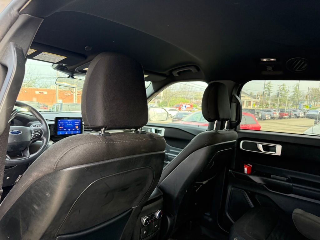 Used 2020 Ford Explorer XLT w/ Comfort Package image 24