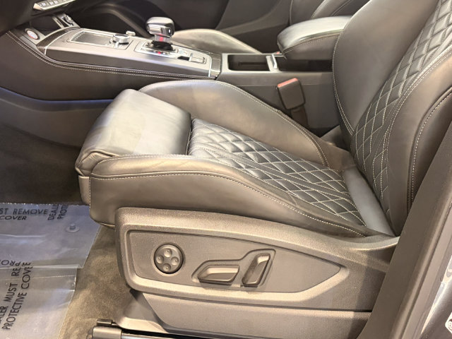 Used 2018 Audi SQ5 Premium Plus w/ S Sport Package AWD/4WD image 13