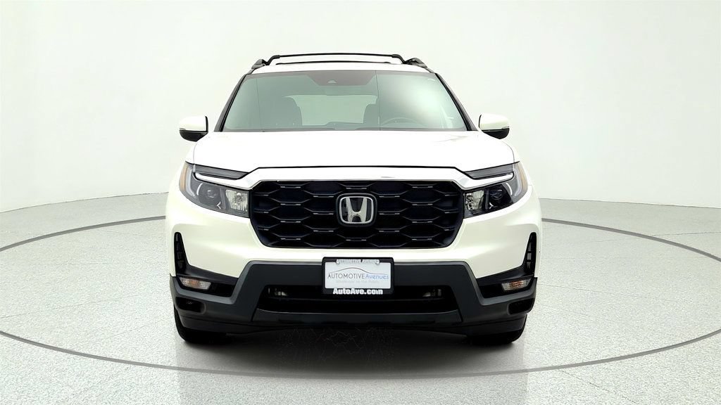 Used 2023 Honda Passport EX-L image 2