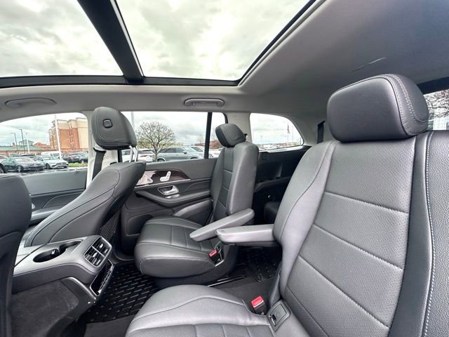 Used 2024 Mercedes-Benz GLS 450 4MATIC image 24