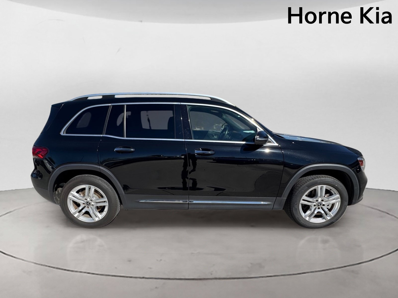 Used 2020 Mercedes-Benz GLB 250 image 3
