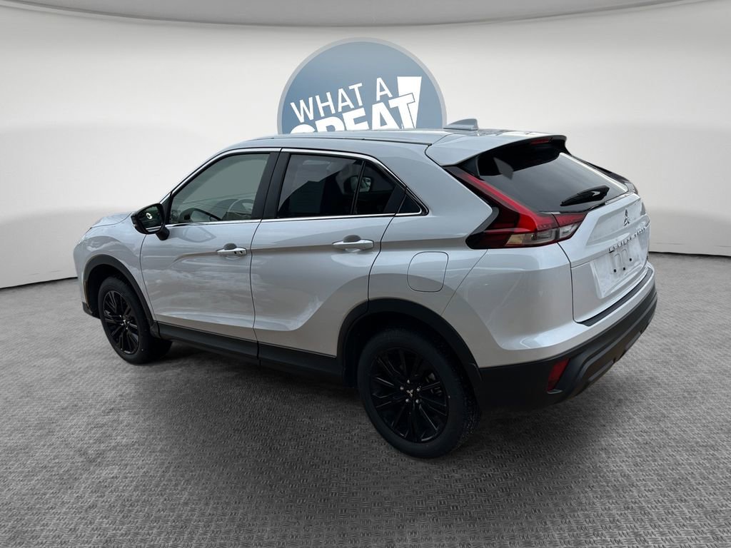 Used 2025 Mitsubishi Eclipse Cross LE image 6