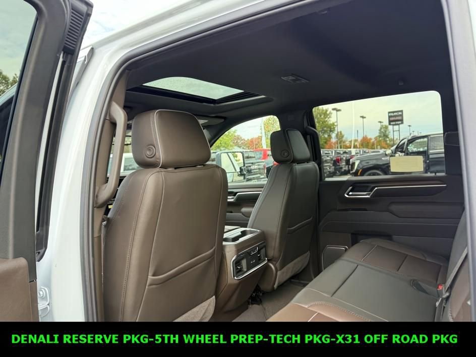 New 2026 GMC Sierra 3500 Denali w/ Denali Reserve Package image 9