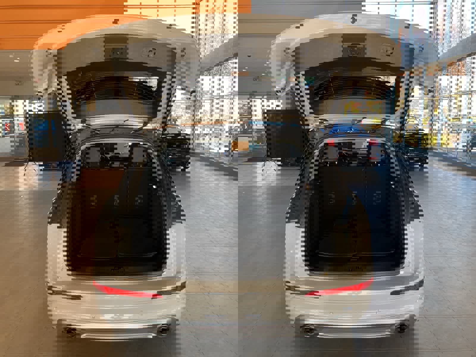 Used 2022 Lincoln Corsair Reserve w/ Equipment Group 201A image 28