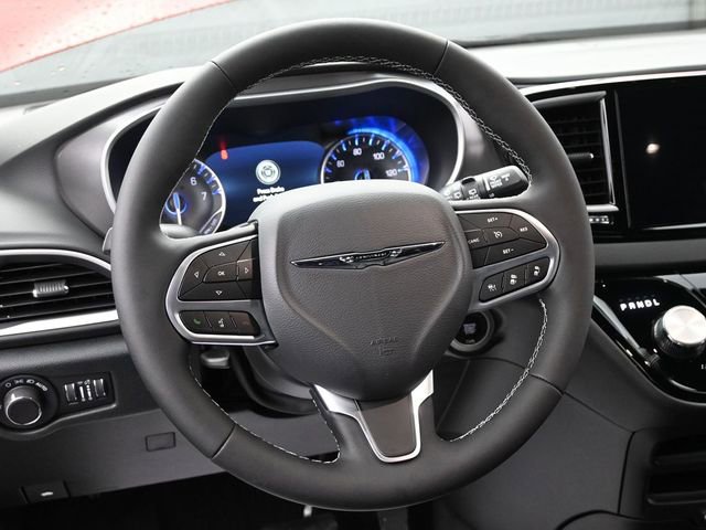 New 2026 Chrysler Voyager LX FWD image 29