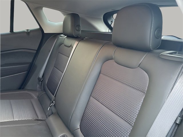 Used 2025 Chevrolet Trax LT w/ Driver Confidence Package image 19