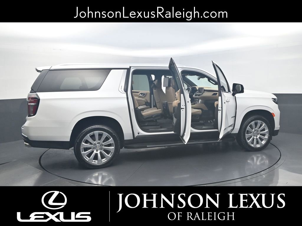Used 2024 Chevrolet Suburban Premier image 23