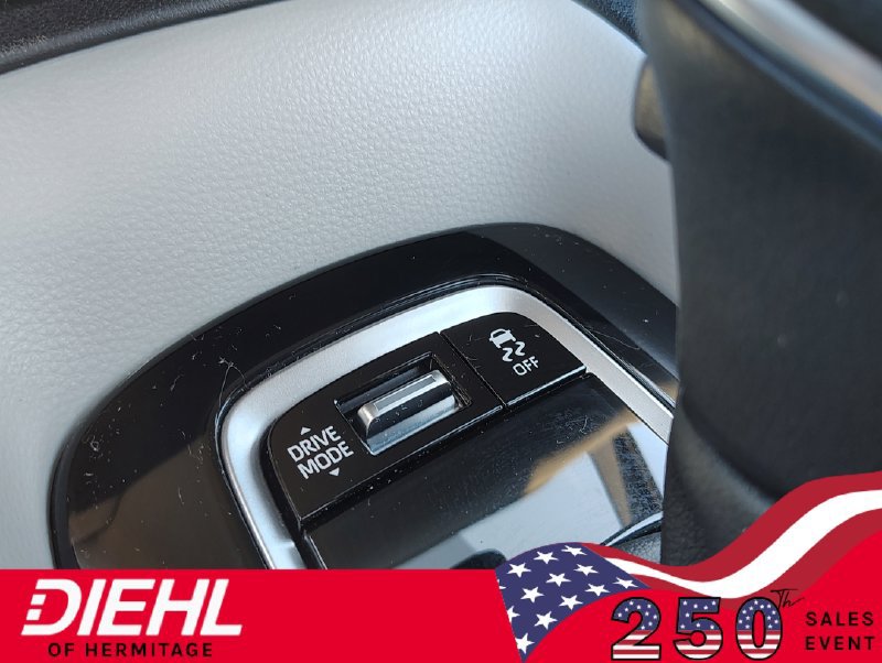 Certified 2023 Toyota Corolla SE w/ SE Premium Package FWD image 33