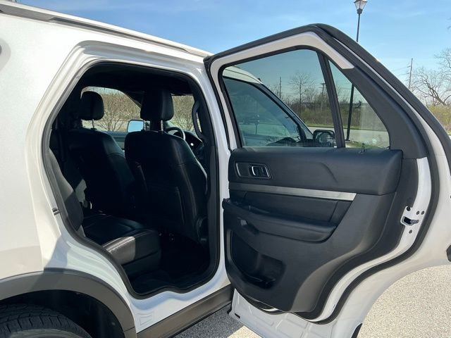 Used 2019 Ford Explorer XLT w/ Equipment Group 202A image 18