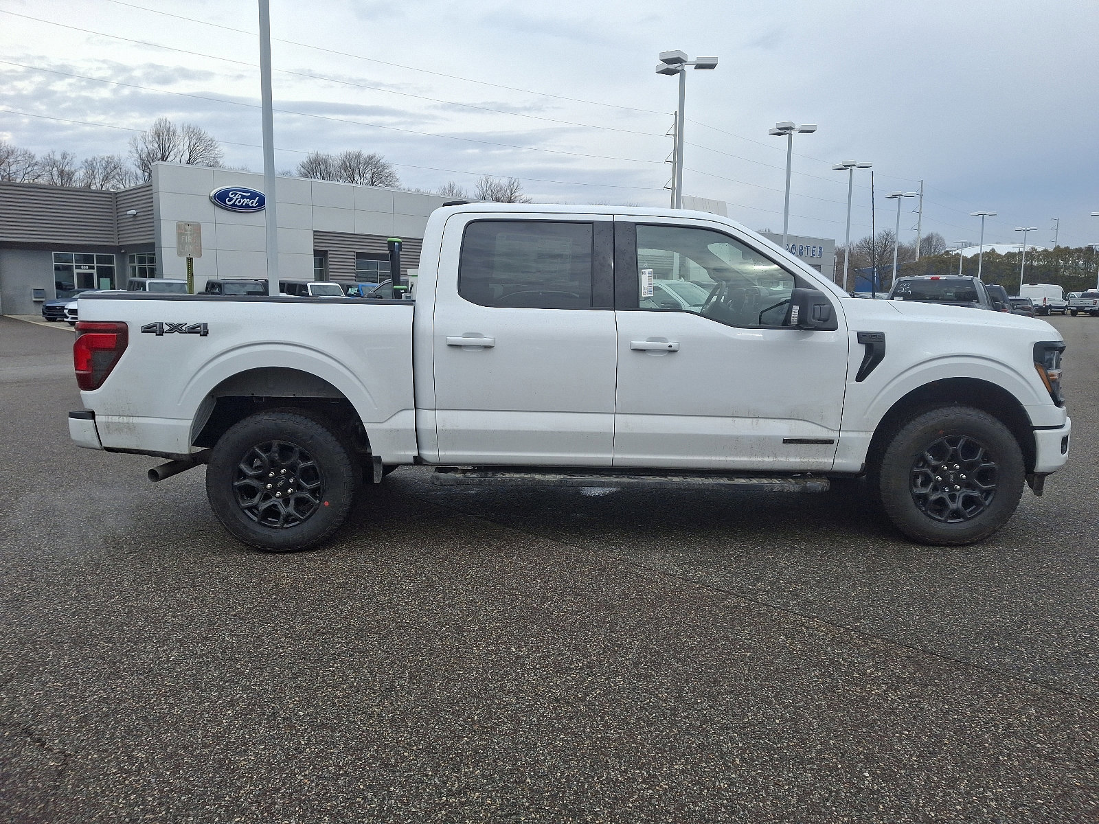 New 2025 Ford F150 XLT w/ Equipment Group 302A MID image 8