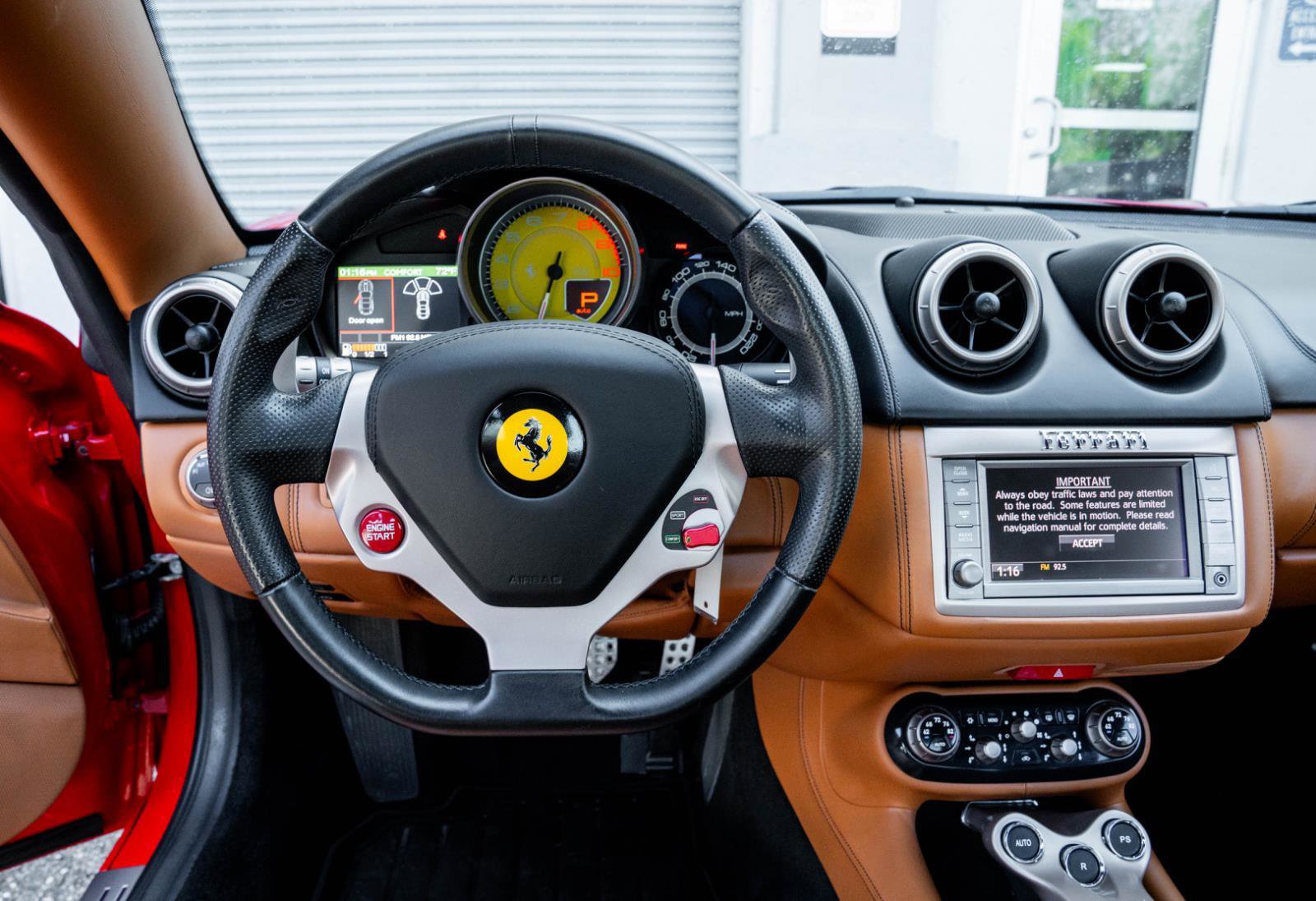 Used 2014 Ferrari California image 6