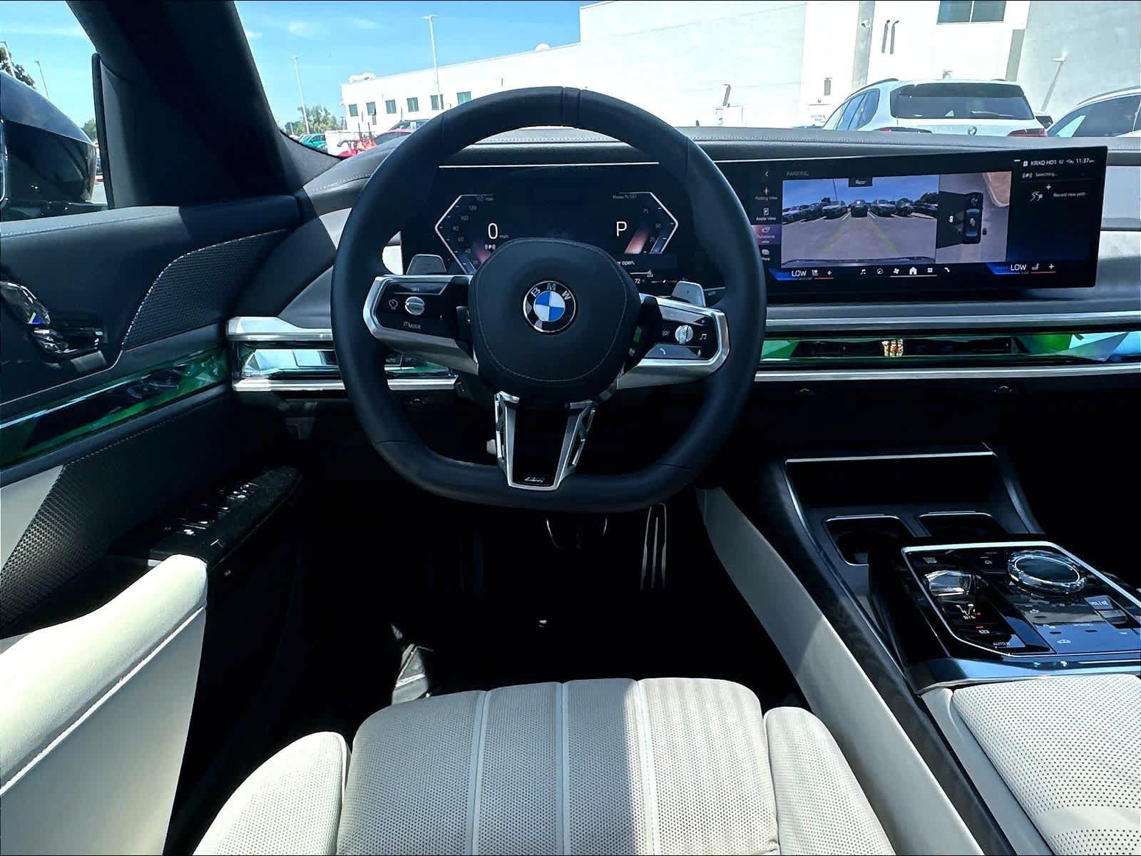 Used 2025 BMW 760i xDrive AWD/4WD image 11