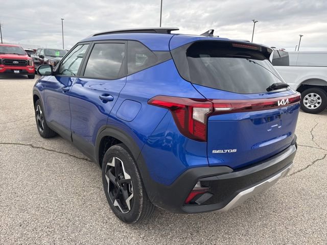 Used 2025 Kia Seltos S AWD/4WD image 3