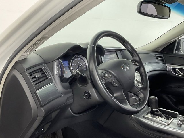 Used 2018 INFINITI Q70 L 3.7 image 12