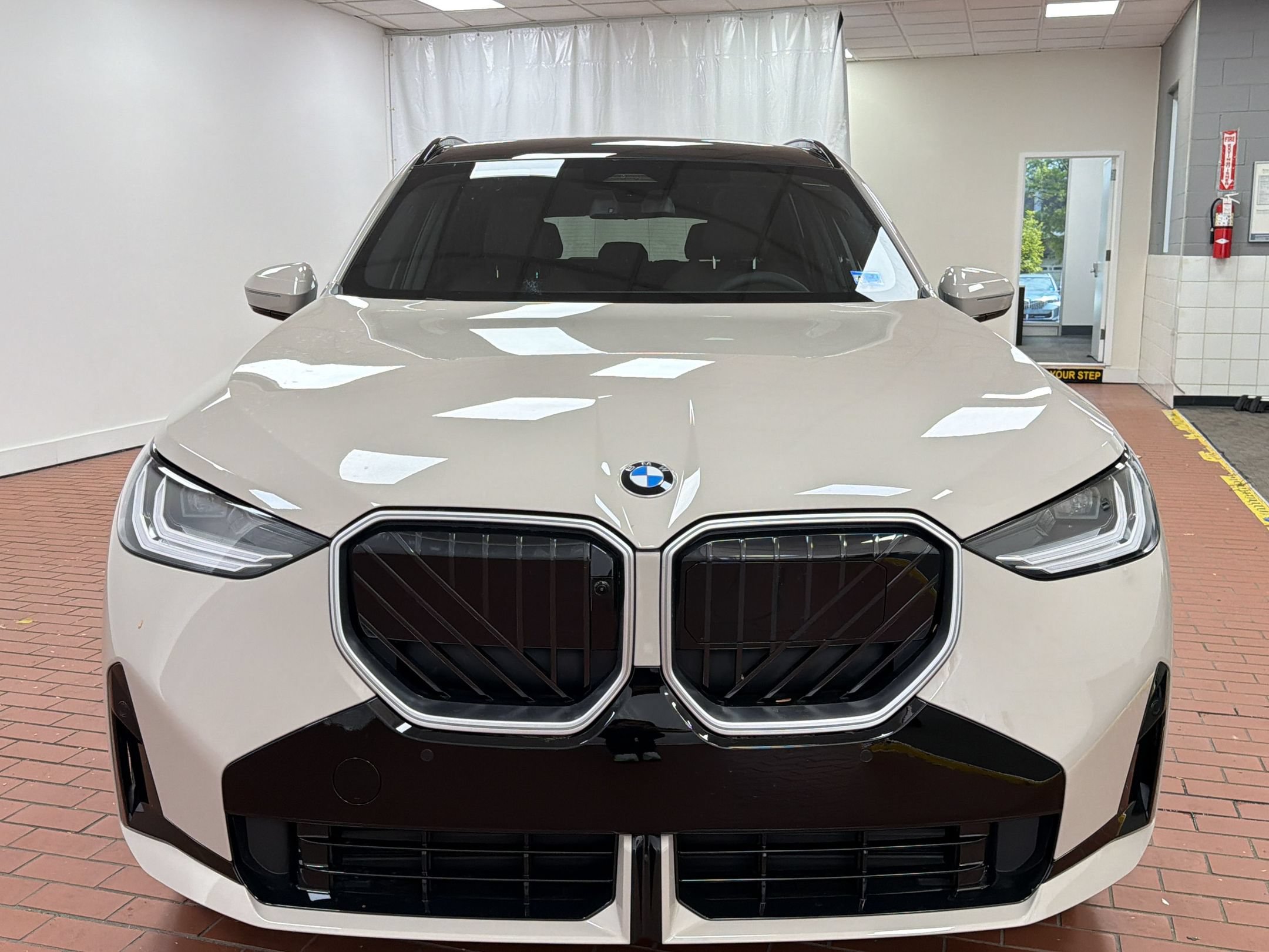 Used 2026 BMW X3 xDrive30i w/ Premium Package AWD/4WD image 5