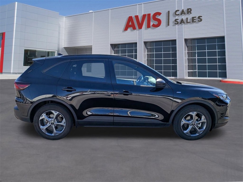 Used 2025 Ford Escape ST-Line image 5