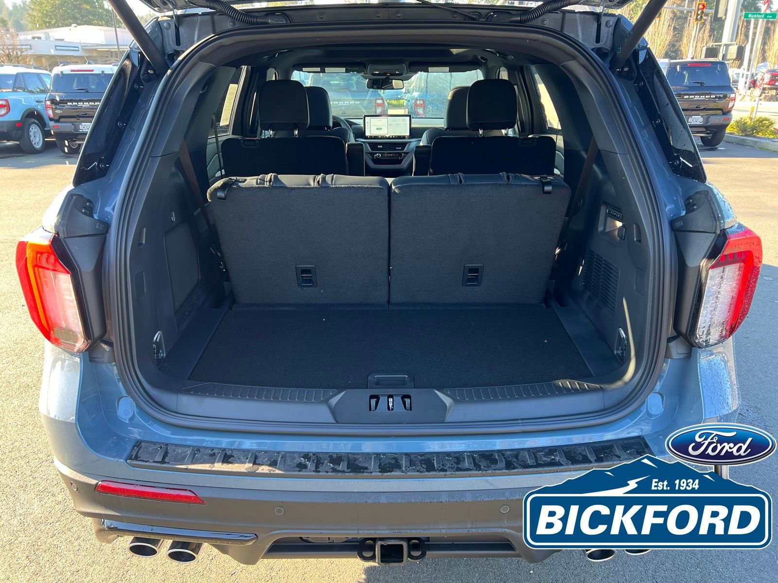 New 2026 Ford Explorer ST w/ Sun And Sound Package image 7