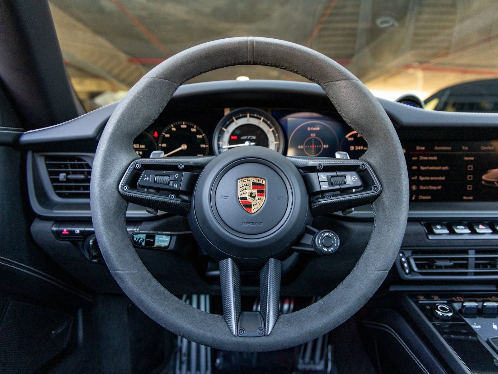 Certified 2024 Porsche 911 Targa 4 GTS image 30