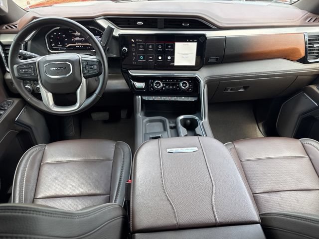 Used 2024 GMC Sierra 3500 Denali AWD/4WD image 6
