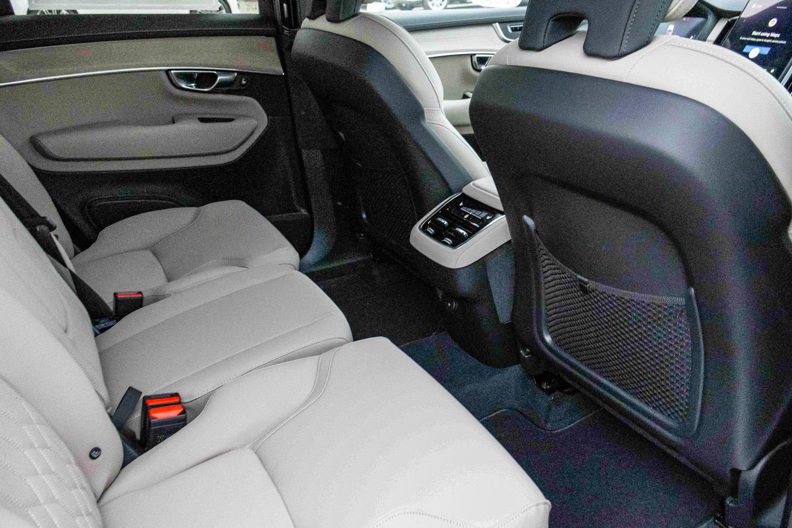 New 2026 Volvo XC90 B5 Core image 20