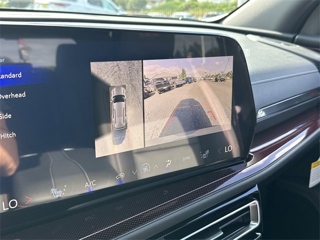 New 2026 Chevrolet Traverse Z71 w/ Driver Confidence Package image 22