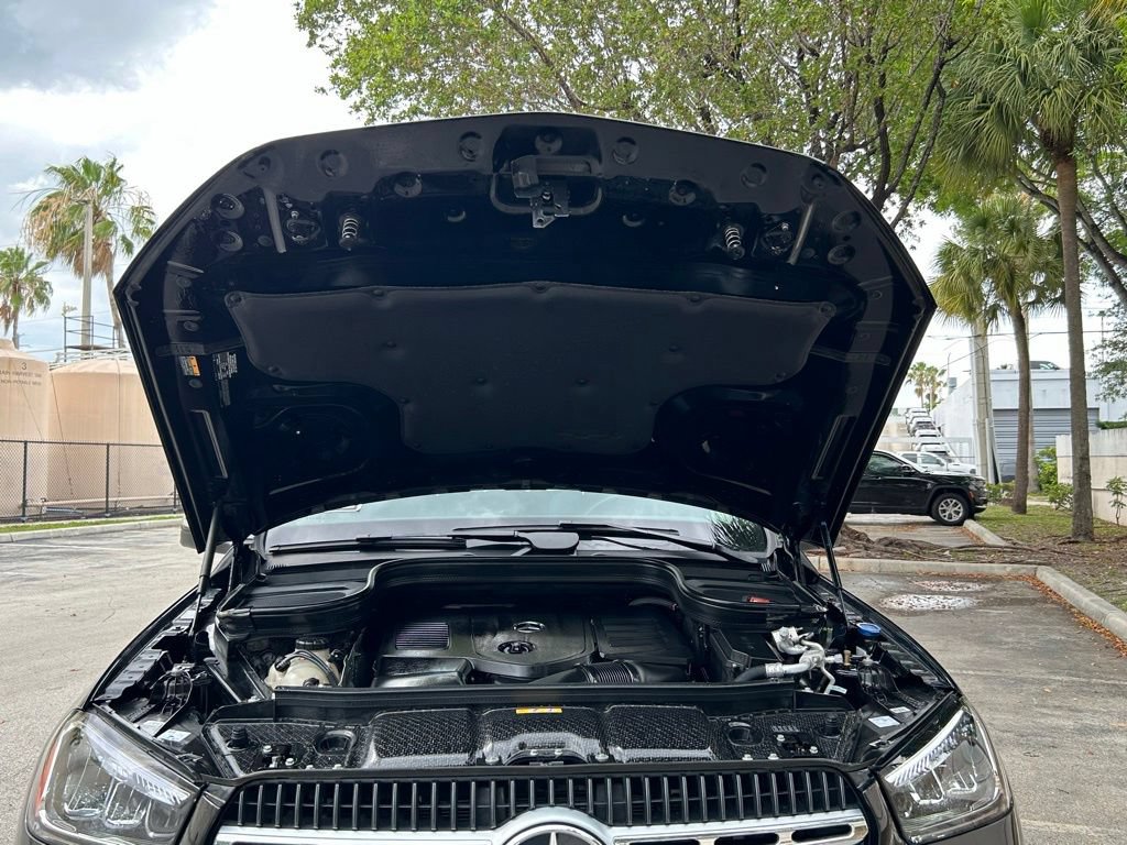 Used 2025 Mercedes-Benz GLE 350 4MATIC image 33