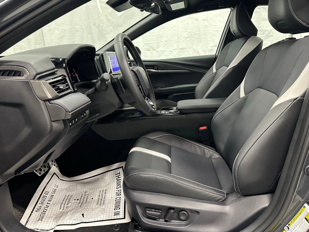 Used 2026 Toyota Camry SE image 14