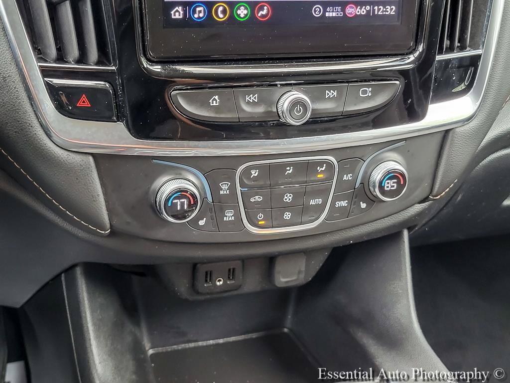 Used 2020 Chevrolet Traverse LT FWD image 21