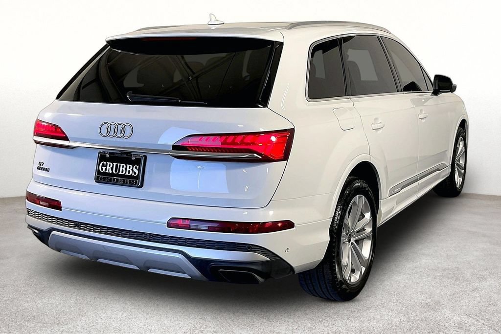 Used 2025 Audi Q7 3.0T Premium Plus AWD/4WD image 2