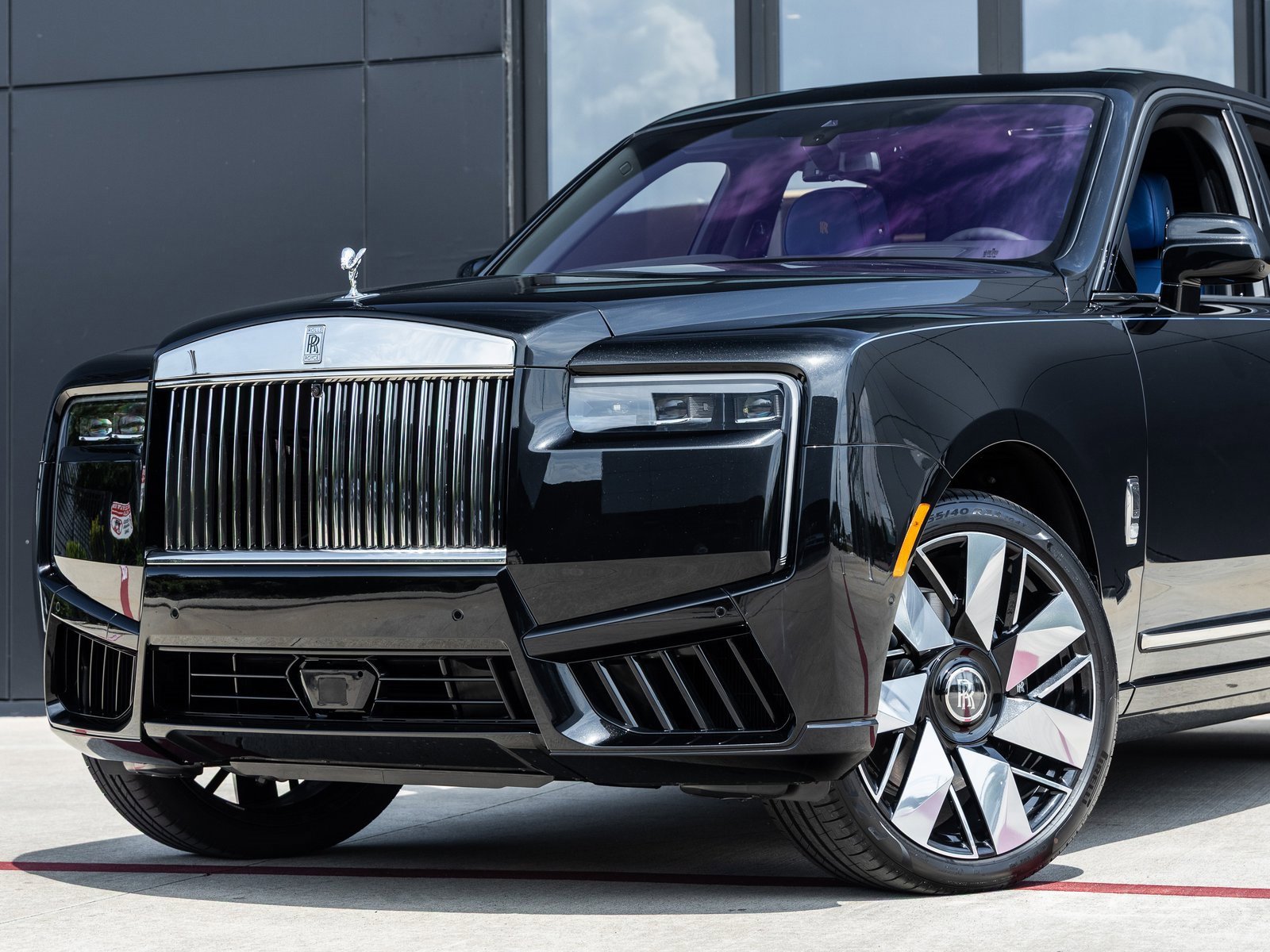 New 2026 Rolls-Royce Cullinan image 6