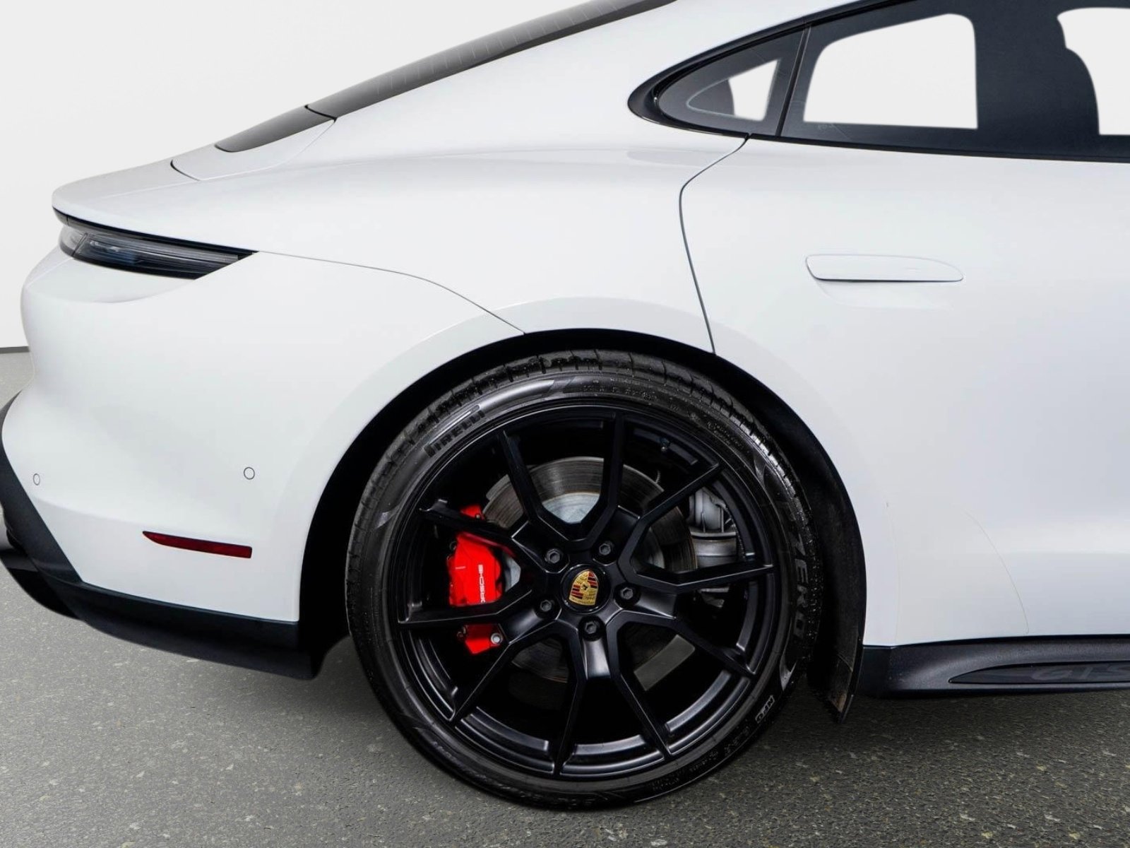 Used 2024 Porsche Taycan GTS w/ Premium Package (P6U) image 16