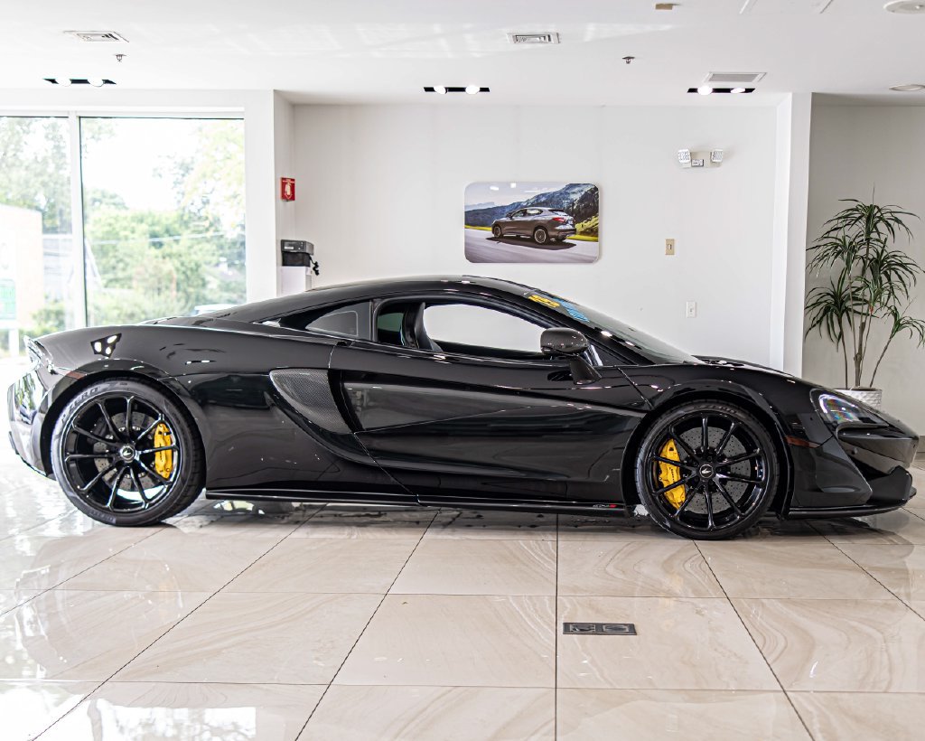 Used 2019 McLaren 570S Coupe RWD image 10