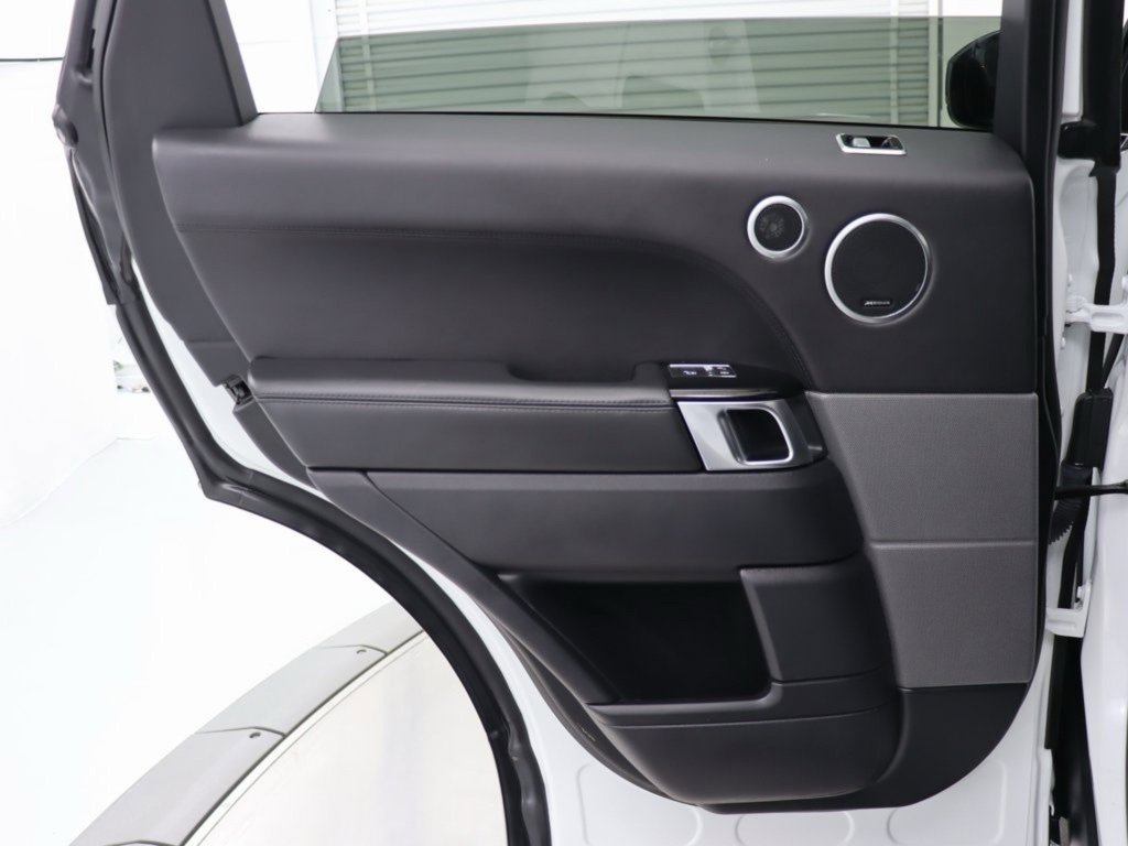 Used 2018 Land Rover Range Rover Sport HSE Dynamic image 36