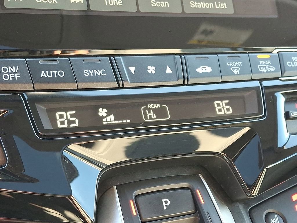 Used 2023 Honda Odyssey EX-L image 16