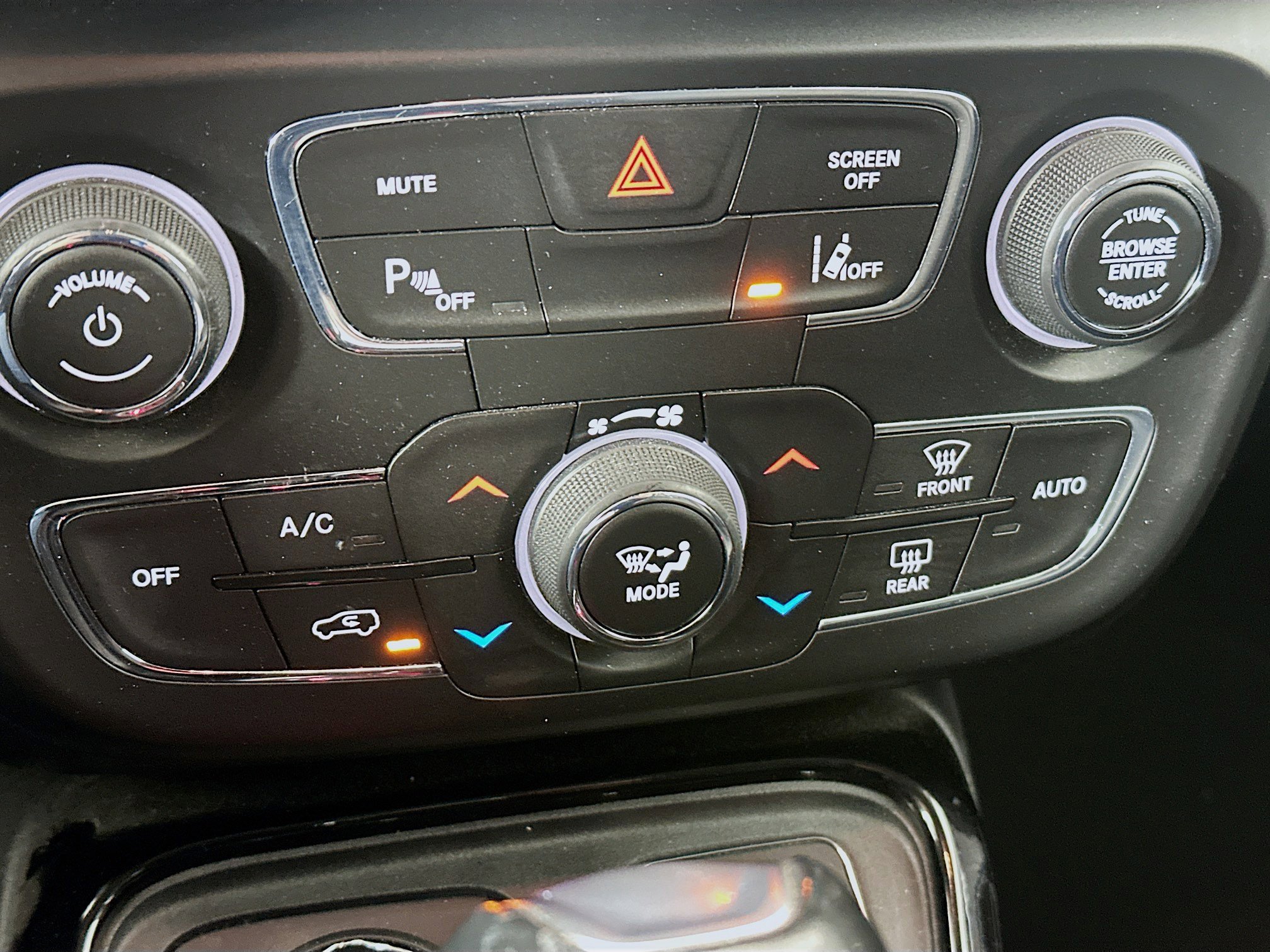 Used 2021 Jeep Compass Limited image 23