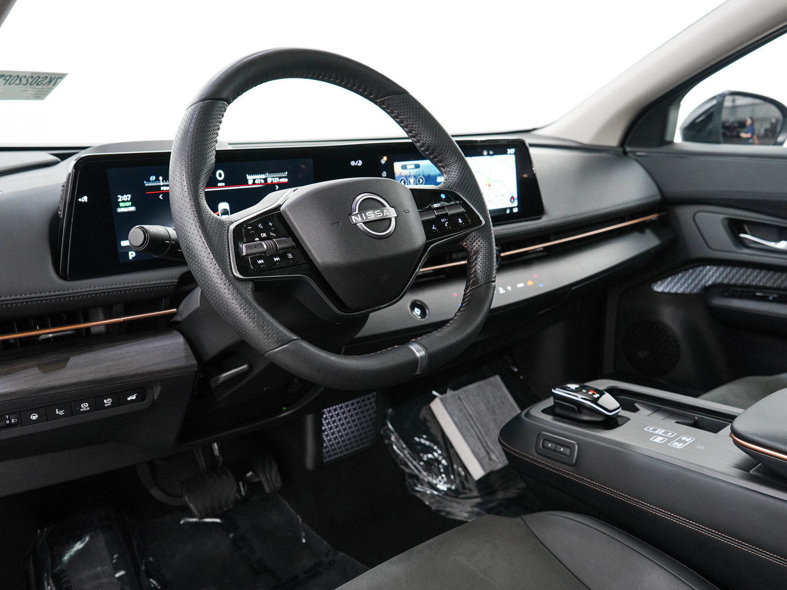 Used 2024 Nissan Ariya AWD image 26