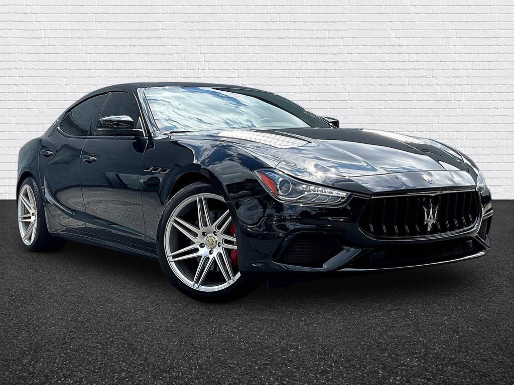 Used 2021 Maserati Ghibli S RWD image 3