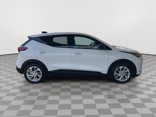 New 2027 Chevrolet Bolt LT w/ Comfort Package FWD image 9