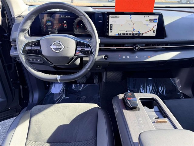 Used 2023 Nissan Ariya AWD image 2