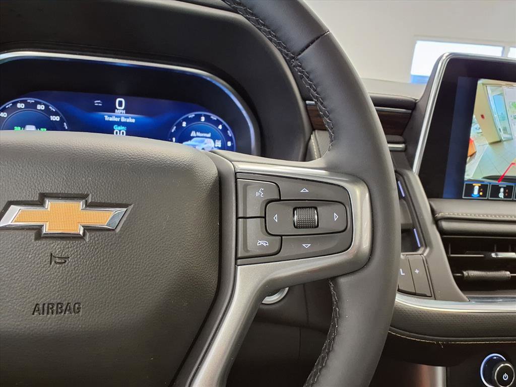 Used 2024 Chevrolet Tahoe Premier w/ Premium Package image 31