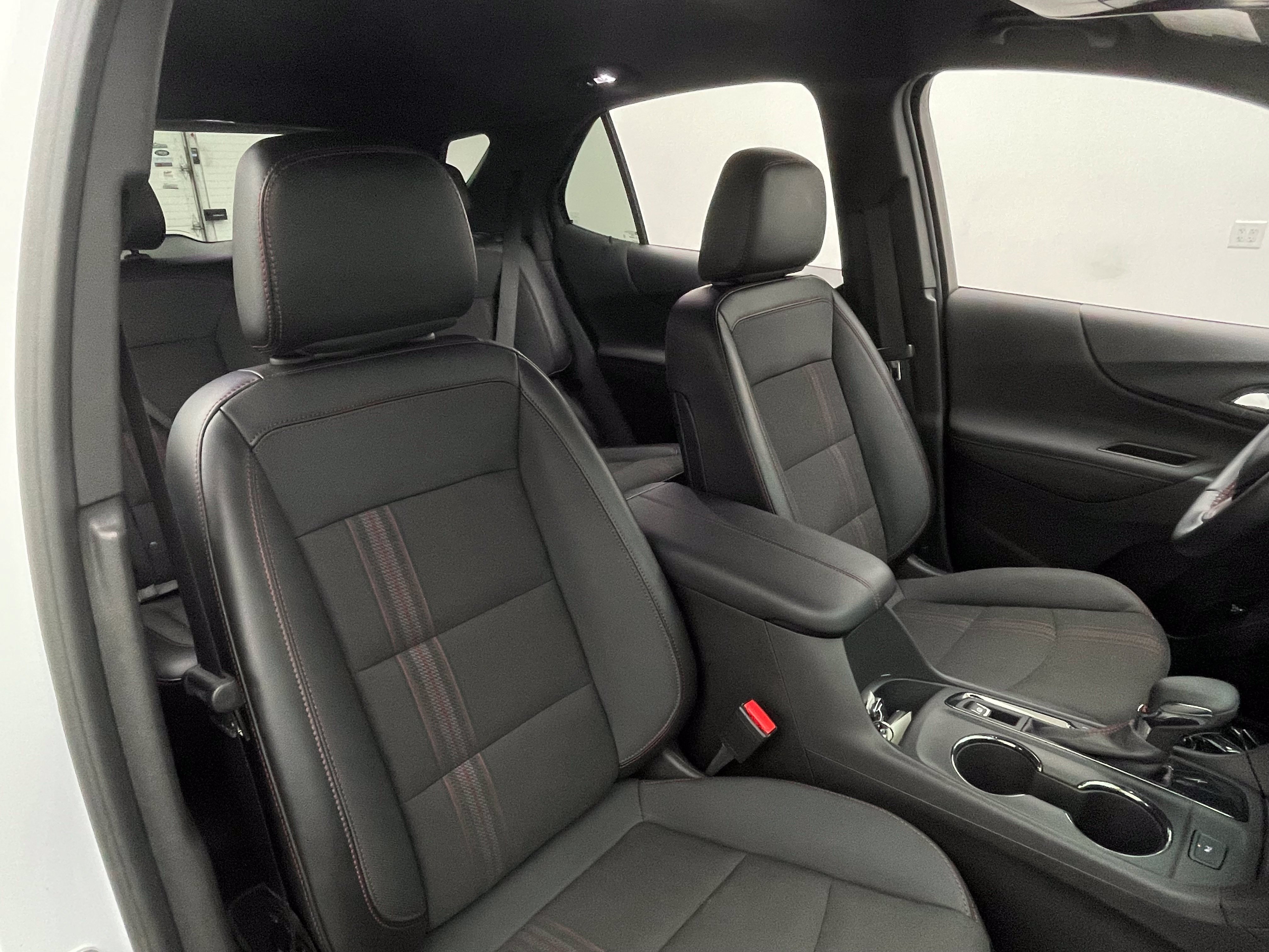Used 2023 Chevrolet Equinox RS FWD image 35