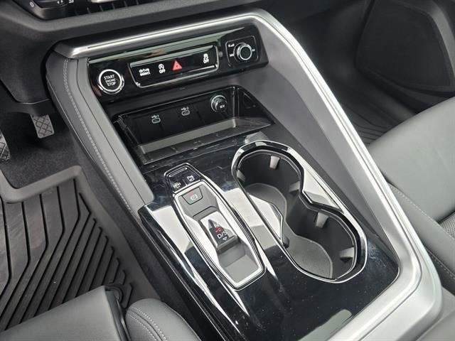 Used 2025 Audi Q5 Premium Plus w/ Premium Plus image 23
