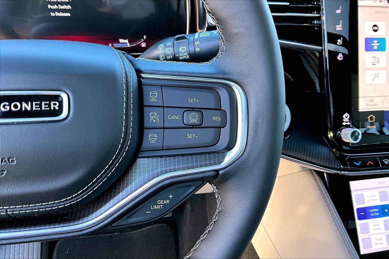 New 2026 Jeep Grand Wagoneer Summit image 30