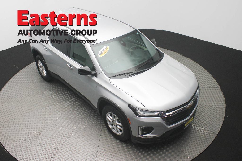 Used 2022 Chevrolet Traverse LS AWD/4WD image 3