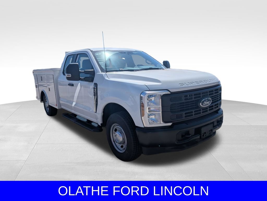 New 2025 Ford F250 XL w/ Camper Package RWD image 15