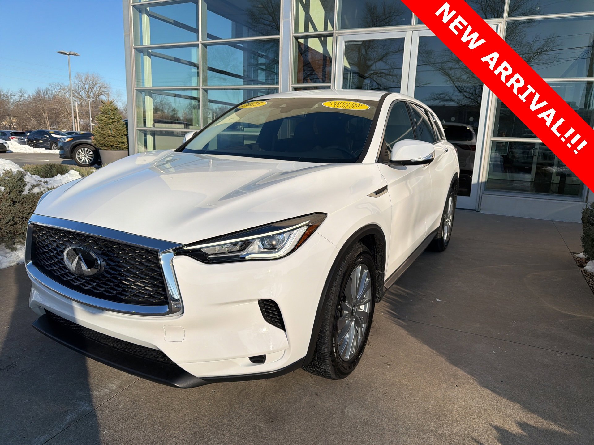Used 2025 INFINITI QX50 Pure image 5
